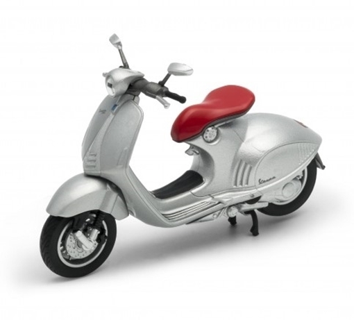 Story box toys and 2014 Vespa 946 (Welly)