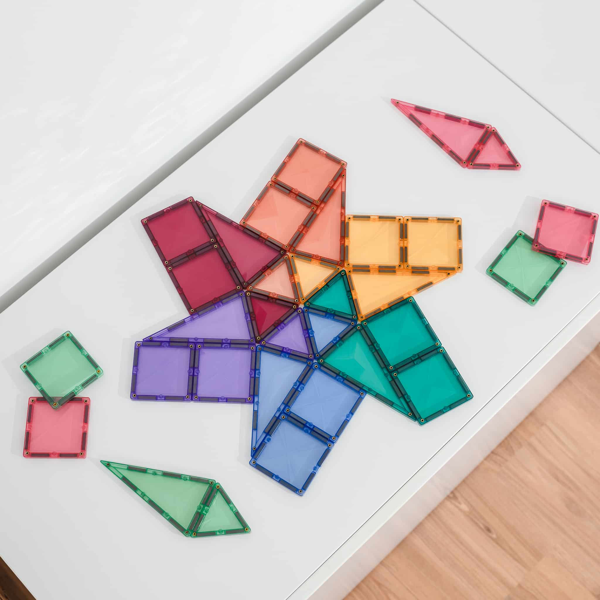 Story box toys and books. Connetix - Мини сет од 32 елементи ПАСТЕЛ