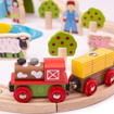 Слика на Дрвен железнички сет „Фарма“ 44 парчиња – Farm Train Set – Bigjigs Toys